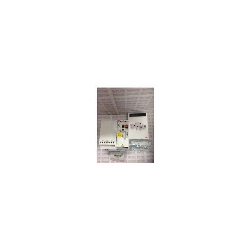VARIADOR DE VELOCIDAD ABB ACS355-03E-24A4-2  7.5 HP 240V 3AUA0000058179