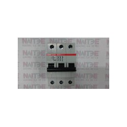 INTERRUPTOR TERMO ABB 3 P 40 AMP. 230-400 VCA CAT S203-K40 #2CDS253001R0557