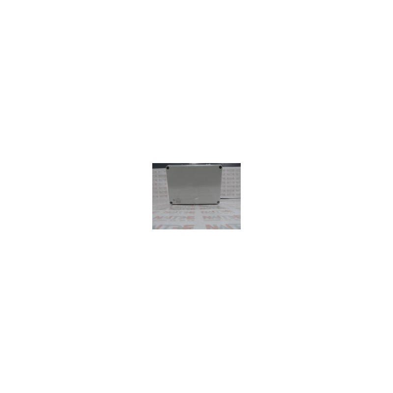 CAJA RECTANGULAR VACIA TERMOPLASTICO  ABB M008220000  LS-00822 IP44, IP55, IP65  153X110X66 mm CON CIERRE POR TORNILLO CON KNOCK