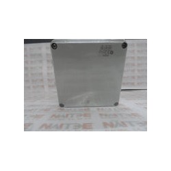 CAJA RECTANGULAR VACIA TERMOPLASTICO  ABB M008160000  LS-00816 IP44, IP55, IP65  100X100X50 mm CON CIERRE POR TORNILLO CON KNOCK