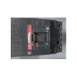 GABINETE SRN + INTERRUPTOR C/PLATINA ABB SRN4315067392K, IP40 400X300X150, TMAX XT1C 32A 3P, C/TERMINALES