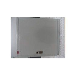 TABLERO DE ALUMBRADO DE 18 MODULOS PROTECTA PLUS MOD 1SKP806142C6508 3 FASES 4 HILOS 250A 560 X 508 X 175 IP41