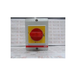 SECCIONADOR ABB 3P 415/500 VCA 16 AMP  CAT OTP16BA3M C/GABINETE 85X120X60 MM MANIJA AMBAR/ROJO 1NO 1NC