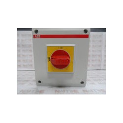 SECCIONADOR ABB 3P 415/500 VCA 25 AMP  CAT OTP25BA3M C/GABINETE 130X150X60 MM MANIJA AMBAR/ROJO 2NO 2NC