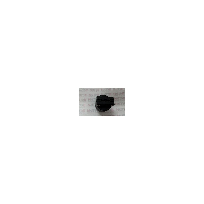 CLAVIJA ARROW HART CAT 3331, 30 AMP 125/250 V DE 3 LINEAS COLOR NEGRO