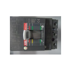 GABINETE SRN + INTERRUPTOR C/PLATINA ABB SRN4315067396K, IP40 400X300X150, TMAX XT1C 80A 3P, C/TERMINALES
