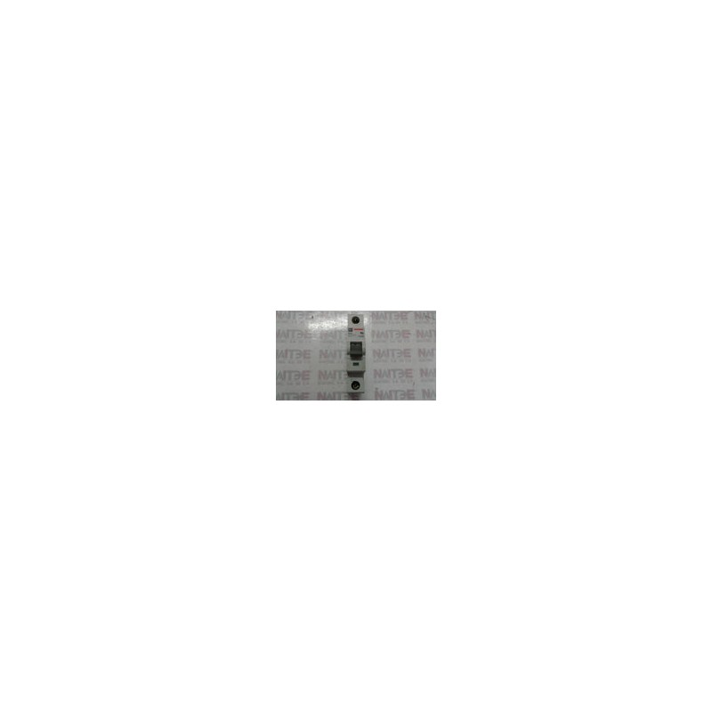 INTERRUPTOR CUTLER HAMMER WMS1B20 DE 1 X 20   240V COLOR GRIS